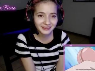 18yo youtuber devine libidinous uitandu-se hentai în timpul the curent și masturbates - emma fiore