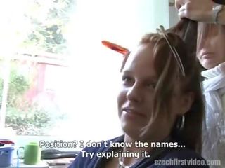 捷克語 第一 視頻 - 巨乳 褐髮女郎 monika 將 是 一 色情明星