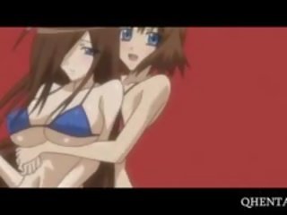 Twee hentai meisjes geneukt in 3io bij de strand