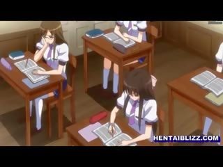 Dirantai hentai dengan muzzle mendapat filem ia manakala wetpussy