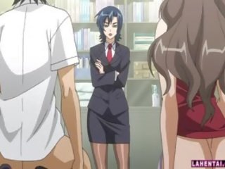 Grande titted hentai nena consigue su coño bombeado profundo